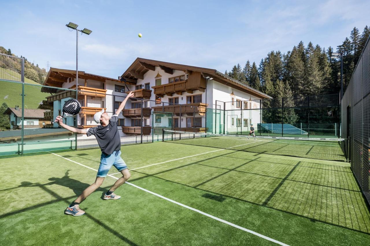 Alpenhof Hotel Герлос Екстериор снимка