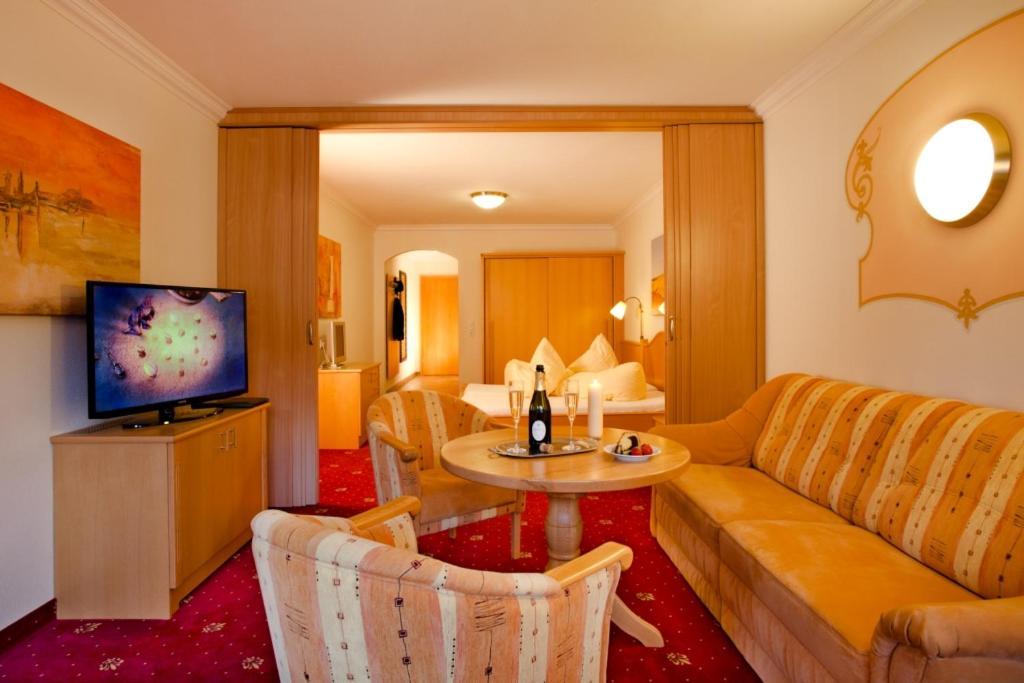 Alpenhof Hotel Герлос Екстериор снимка